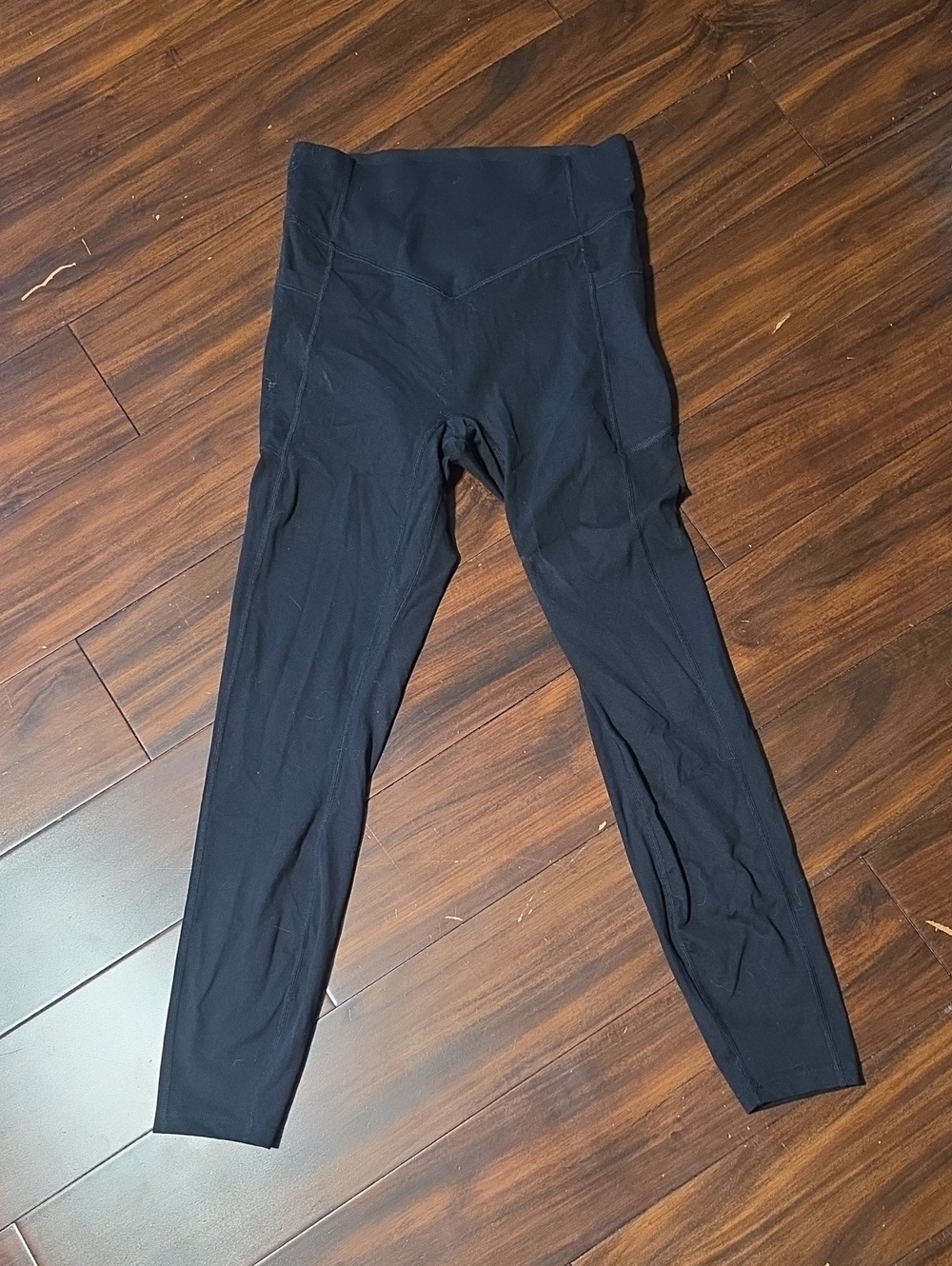 HALARA Black High-Waist V-Seam Leggings